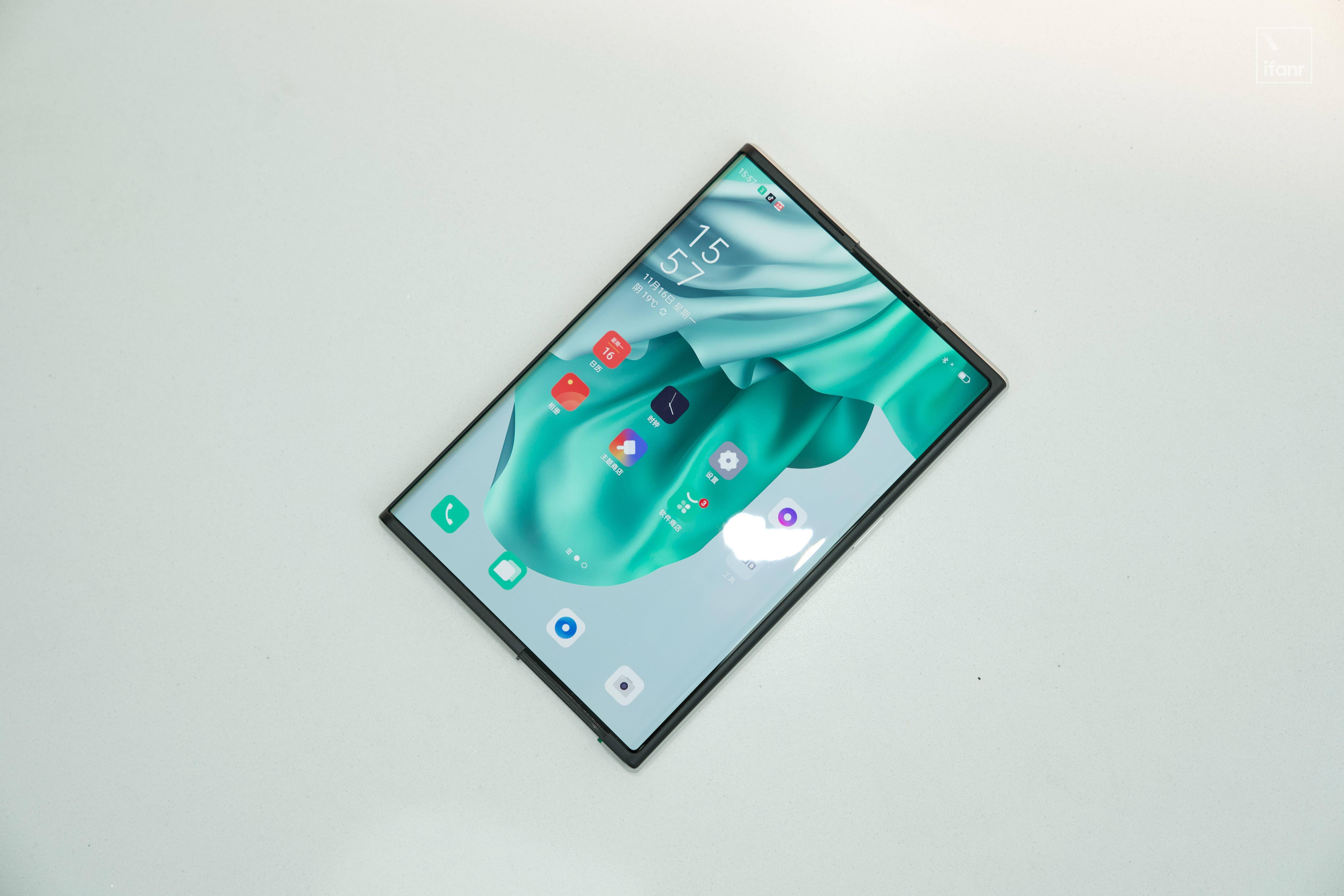 oppo「卷轴屏」概念机刚刚发布!拉开就是小平板