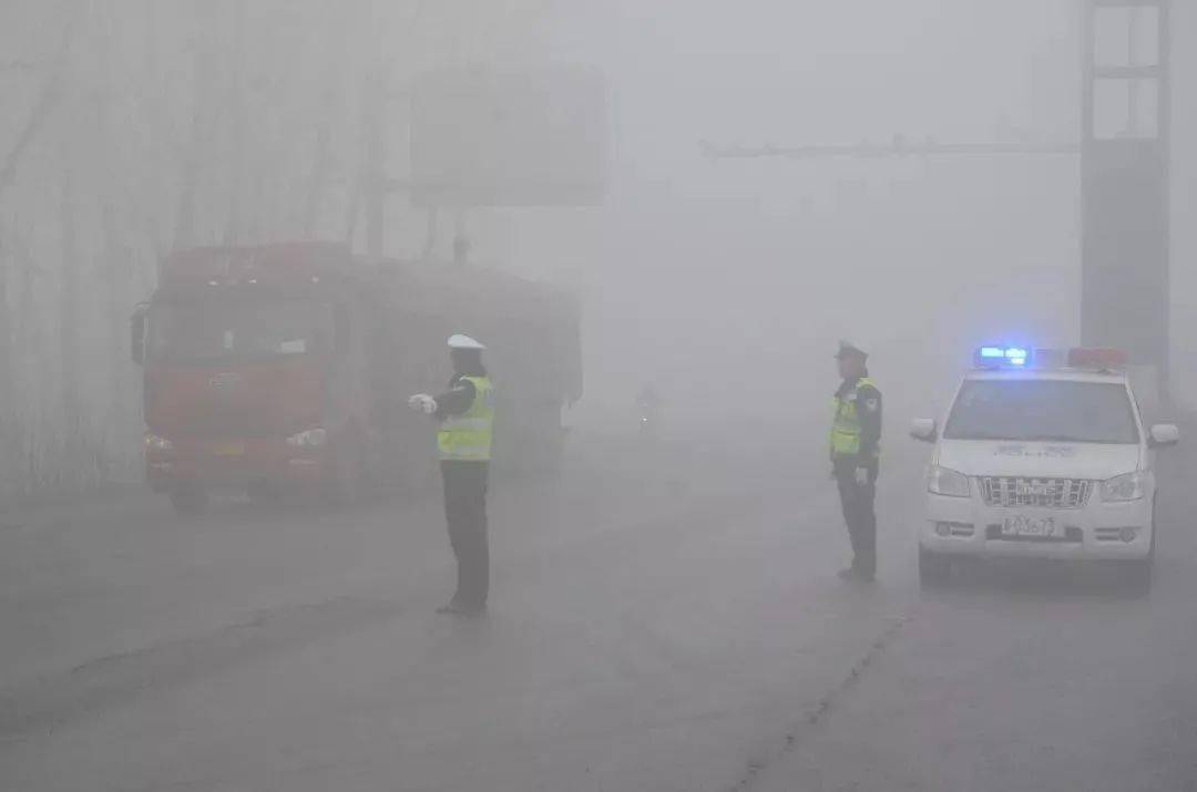 滨州雾霾图片