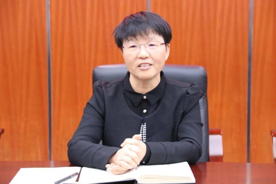 膳管会组长:万红梅副校长南昌一中膳食管理委员会是在校党委,校行政