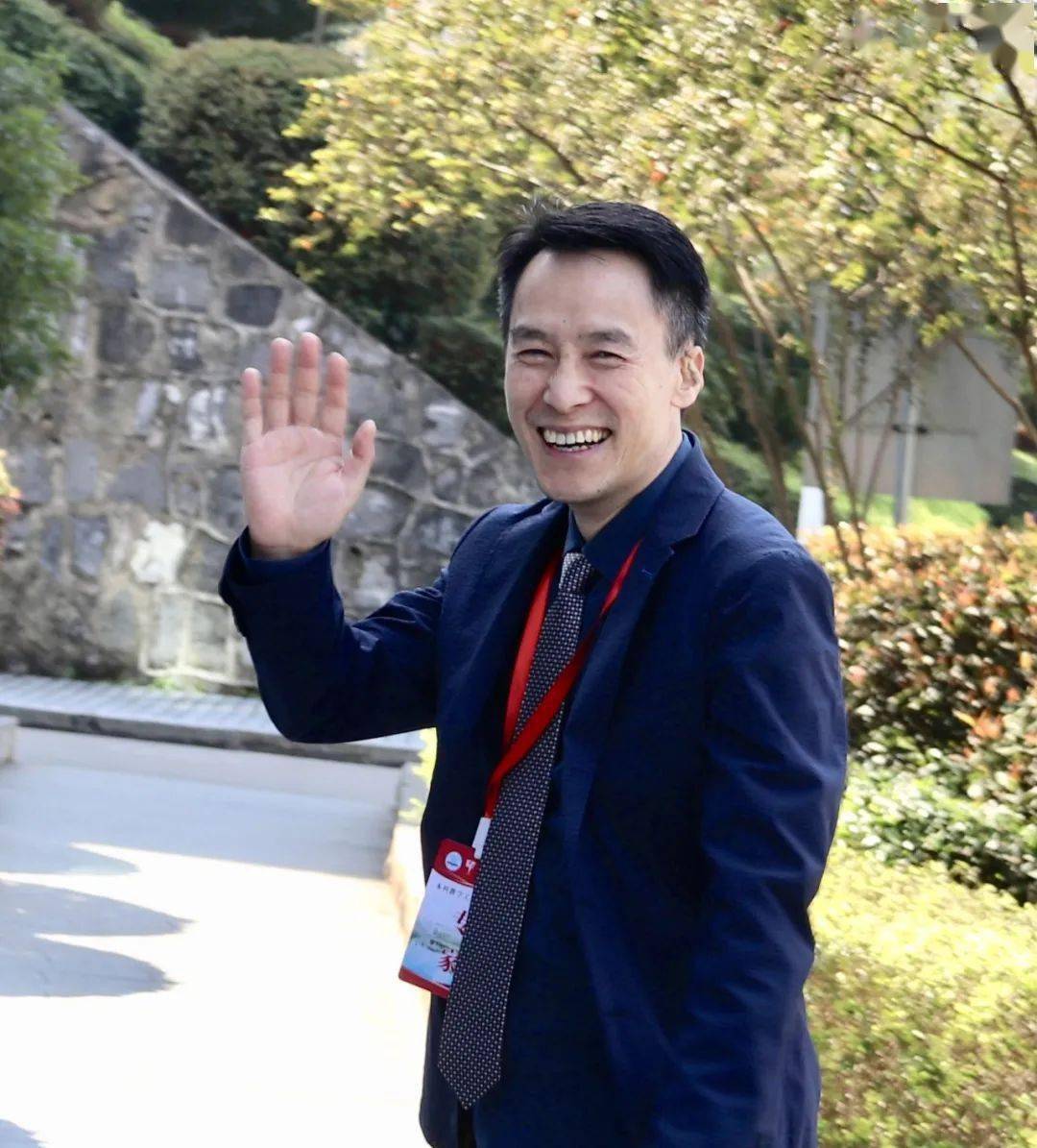 中南民族大学音乐舞蹈学院美育系列讲座陈明教授各美其美美美与共艺术