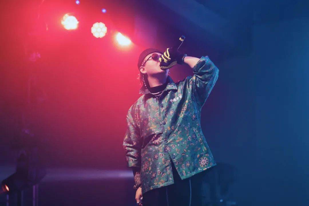 世外swag厂牌"不止说唱"全国巡演首站!_手机搜狐网