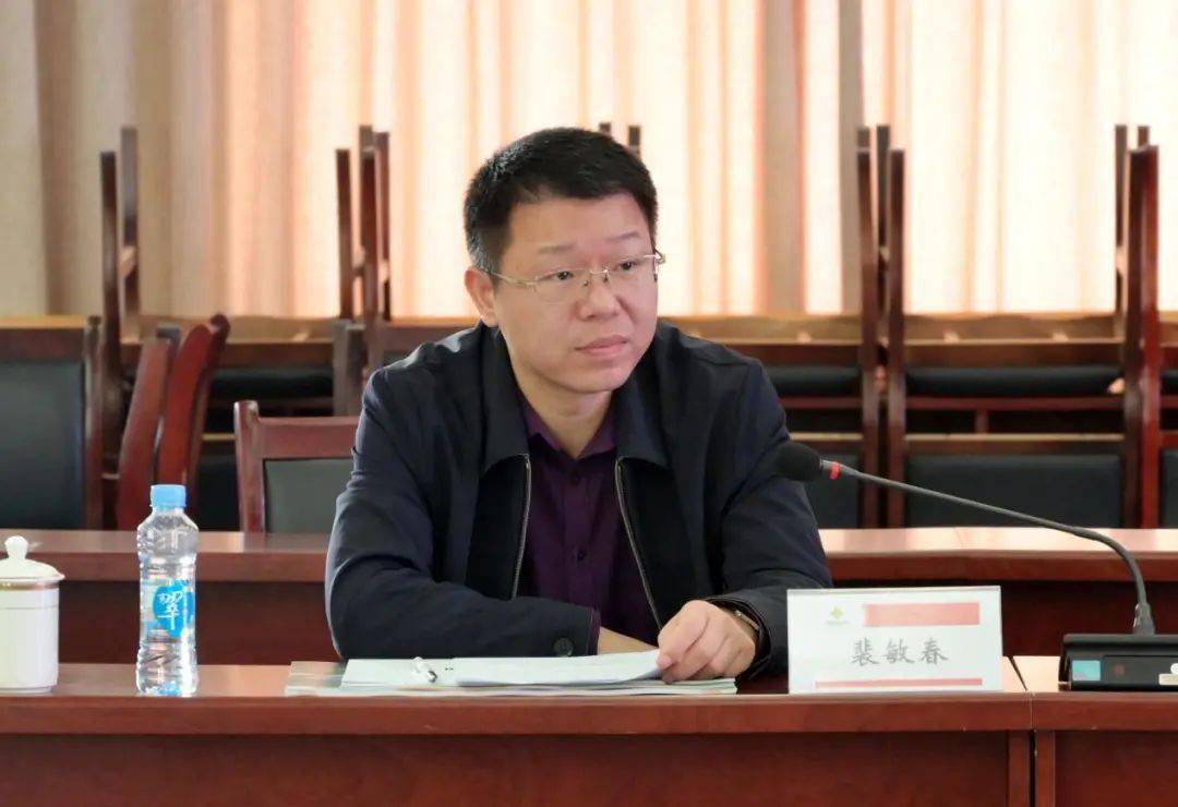 裴敏春陪同黎少华马忠英一行到省供销集团调研