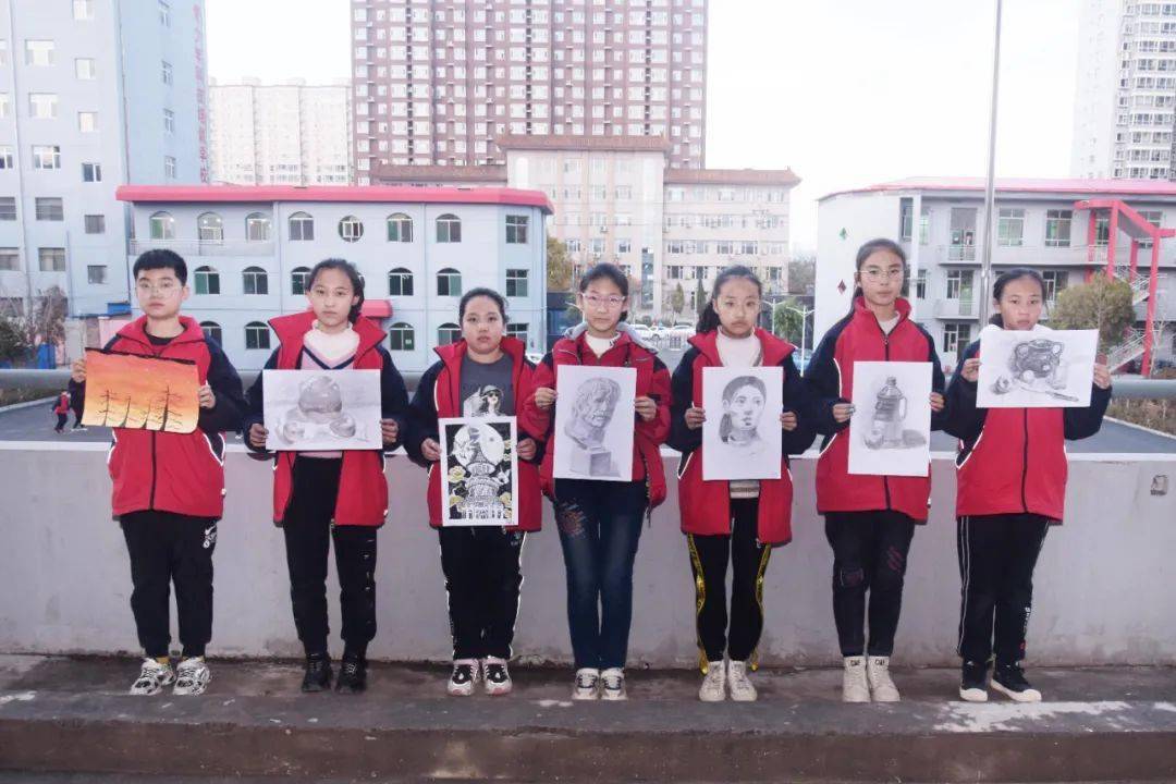 文水县城镇中学举办学生书法绘画比赛