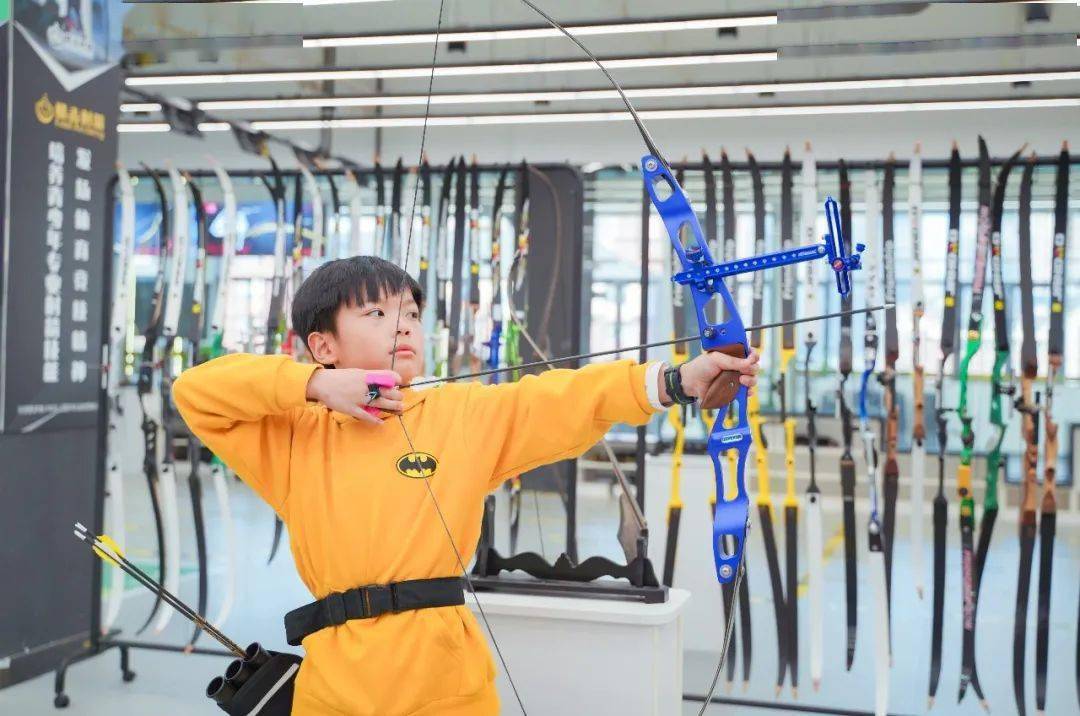 长沙藏着一家1200平方米的超酷射箭馆这个周末就走起