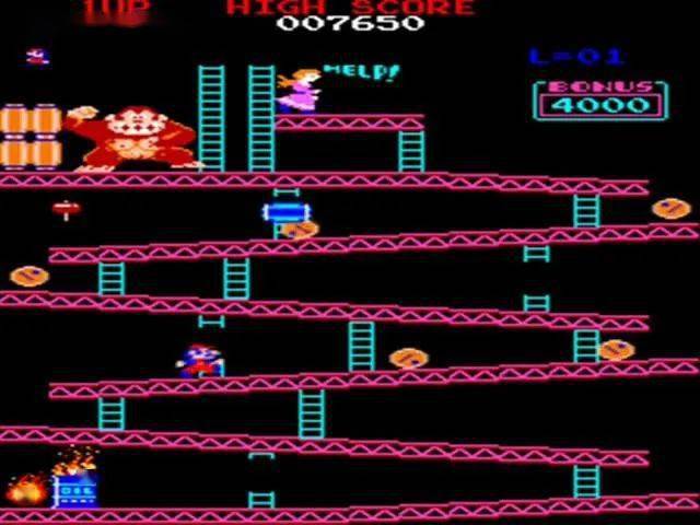 小霸王fc于是在80年代的游戏大潮中,任天堂便开始研发一款新的游戏机