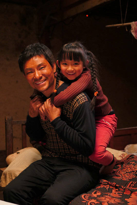 她为了再现8岁白血病女孩剃光头,哭三天,试500多场戏!