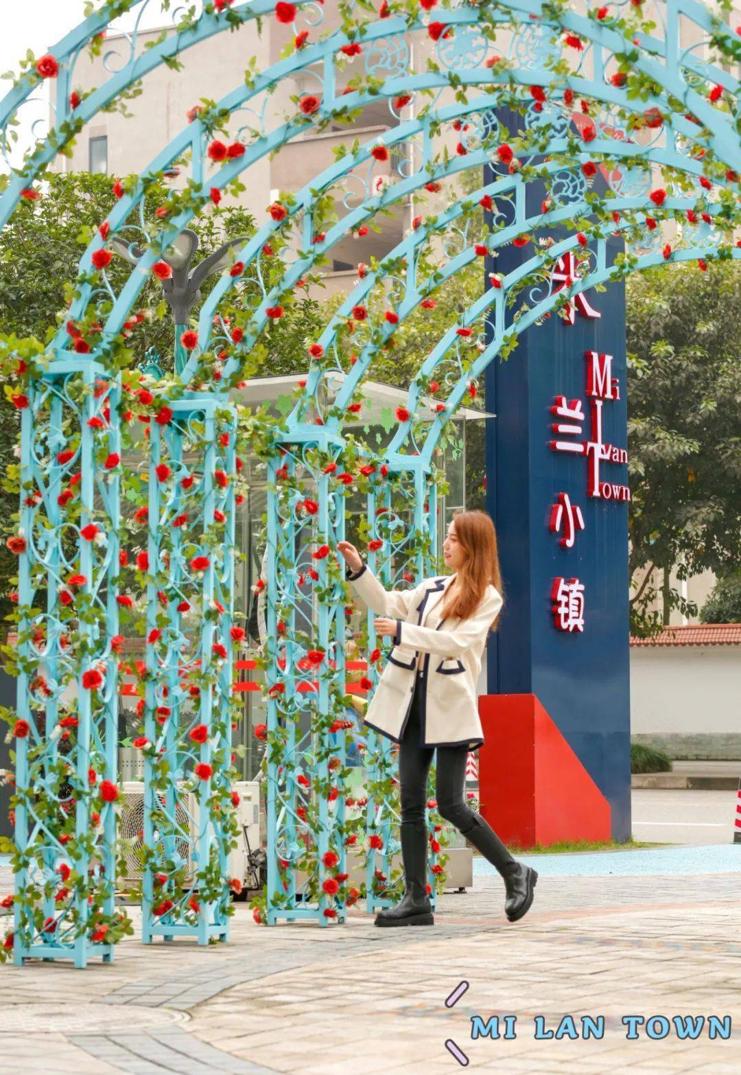 重庆新地标——米兰小镇!重庆原创意大利彩色风情小镇!