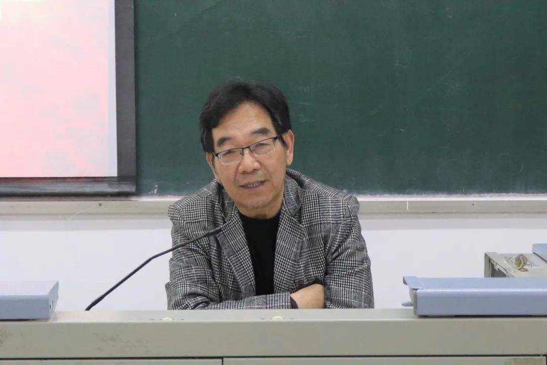 历院动态历史文化学院程民生教授为本科新生作专题报告