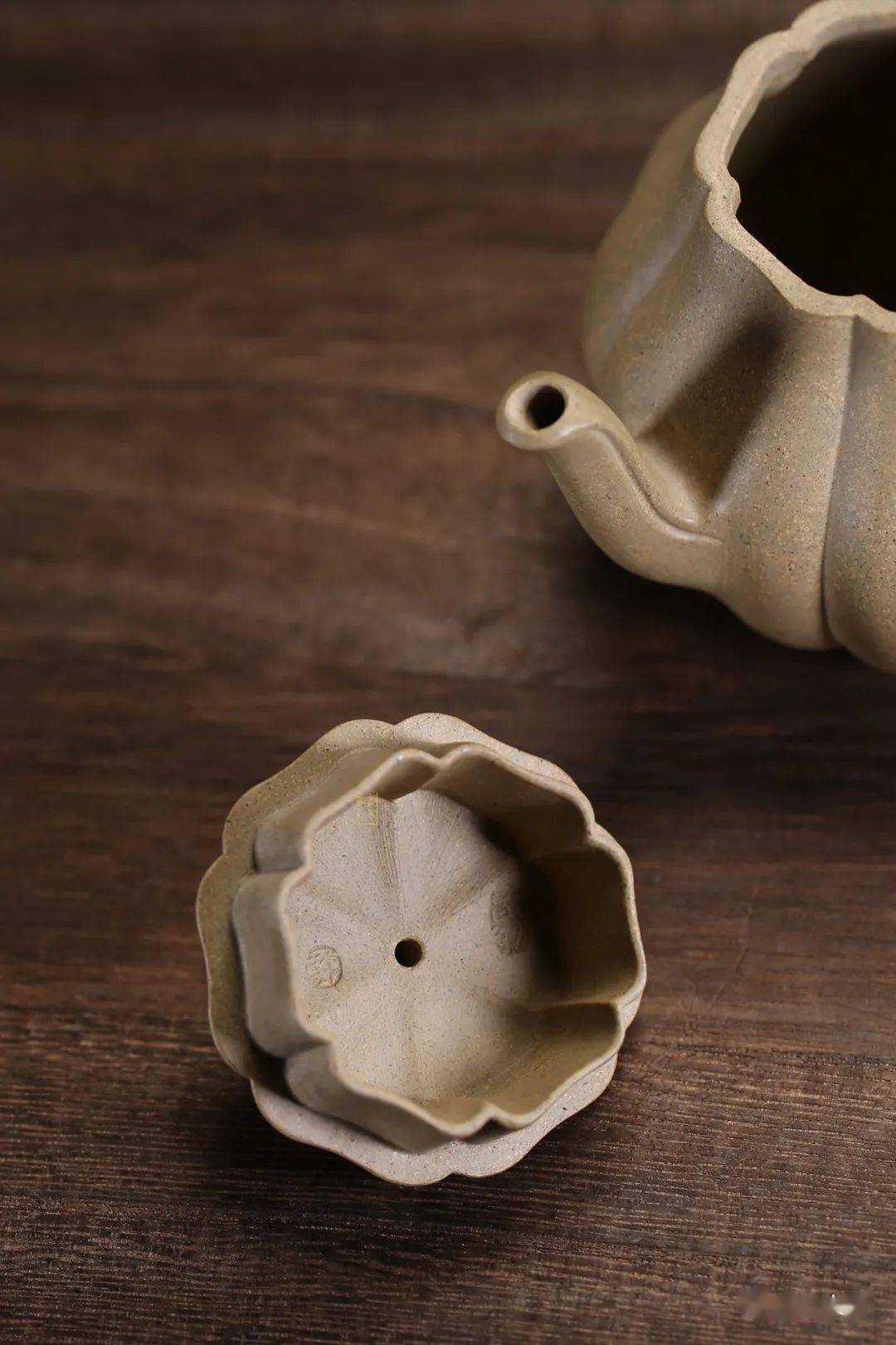 紫砂臻品许军淡雅怡情望亭壶