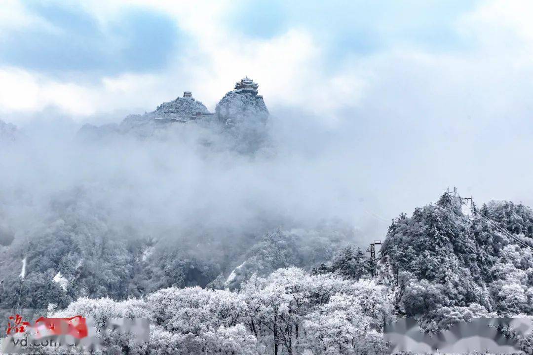 洛阳云海雾凇奇观!美翻了…_白云山