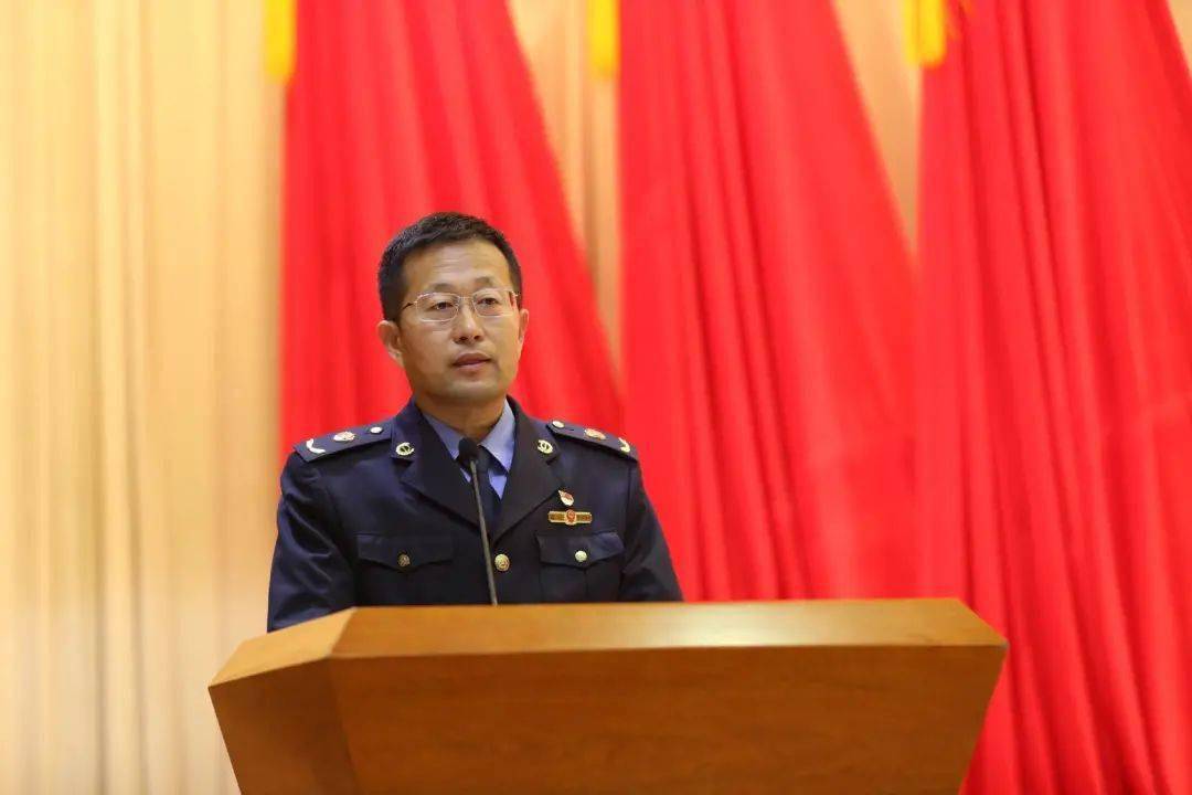 经区举行全员聘任仪式!