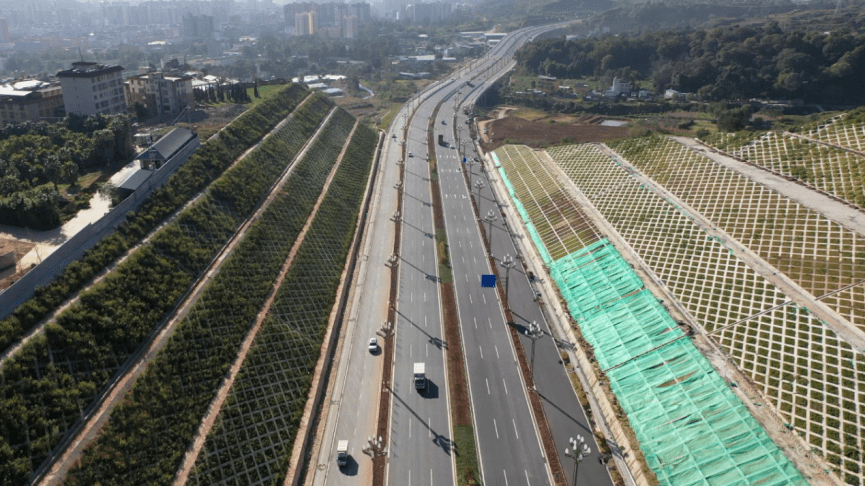 开放门户交通枢纽的进程中,西昌绕城公路北环线有着举足轻重的作用