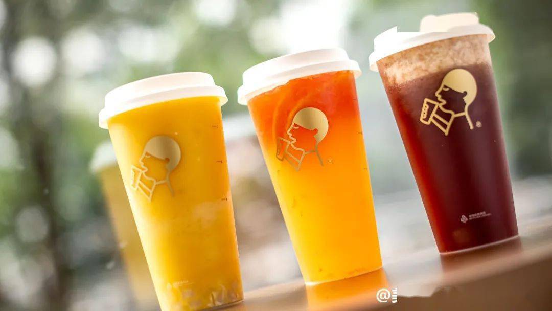 可能不是很多人都知道,蛋糕珍珠奶茶是喜茶(当时还是皇茶)2012年首创