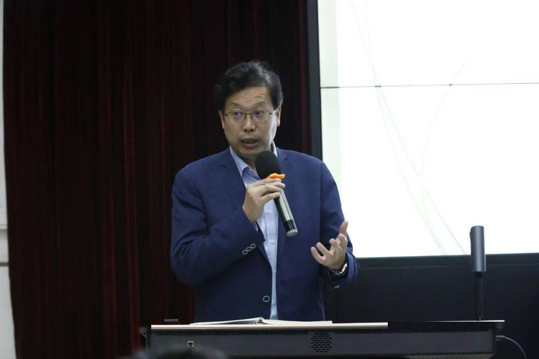 精准分析砥砺前行奉贤中学举行期中考试质量分析大会