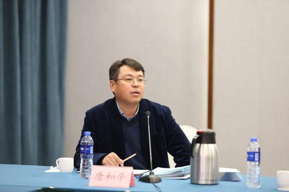 以文会友共话金陵