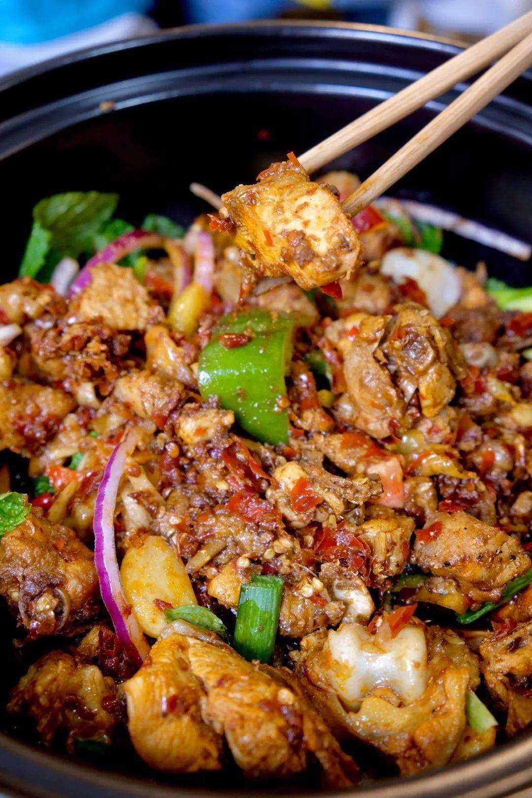 贵阳最近人气爆棚的肥肠鸡值得收藏_辣子鸡