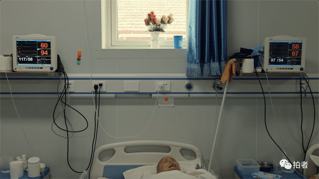 植物人病床边的歌者期待一个奇迹