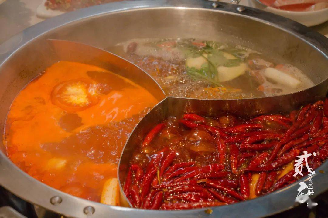 挤爆了火锅音乐甜品这家高颜值火锅店撩拨了90德阳人的少女心