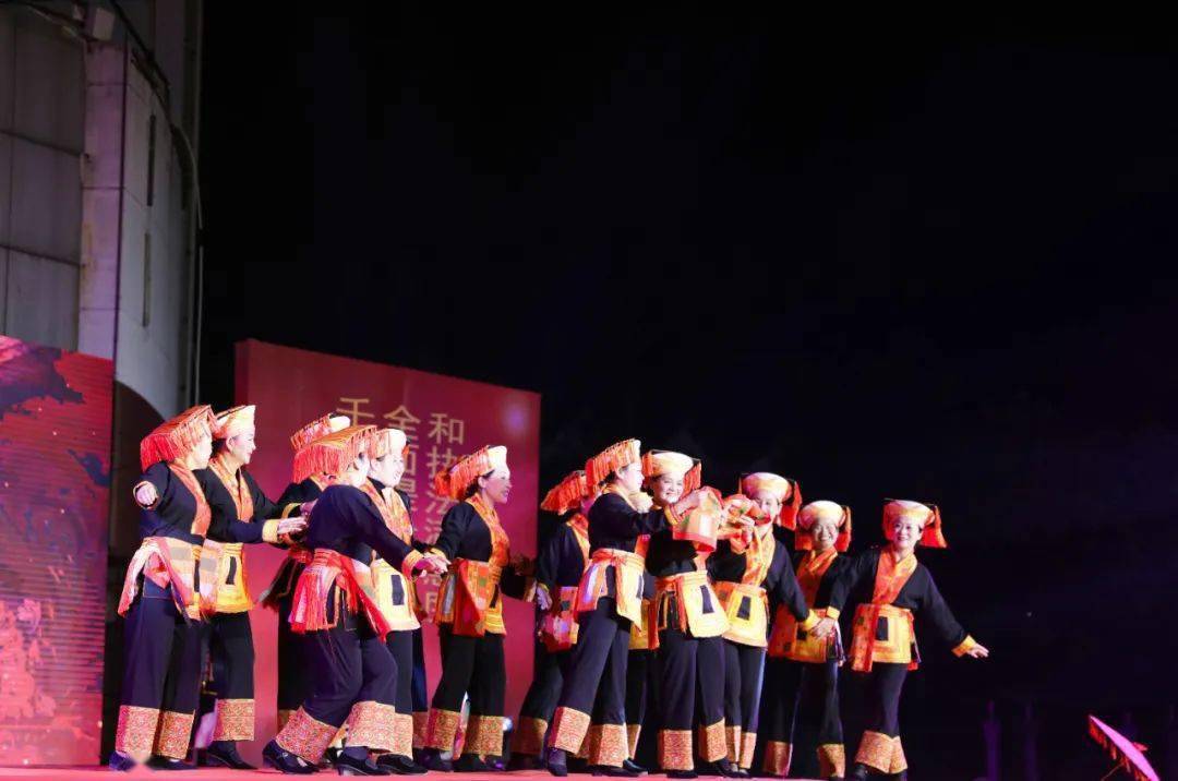 精彩和谐热闹平安曲唱响福寿之乡