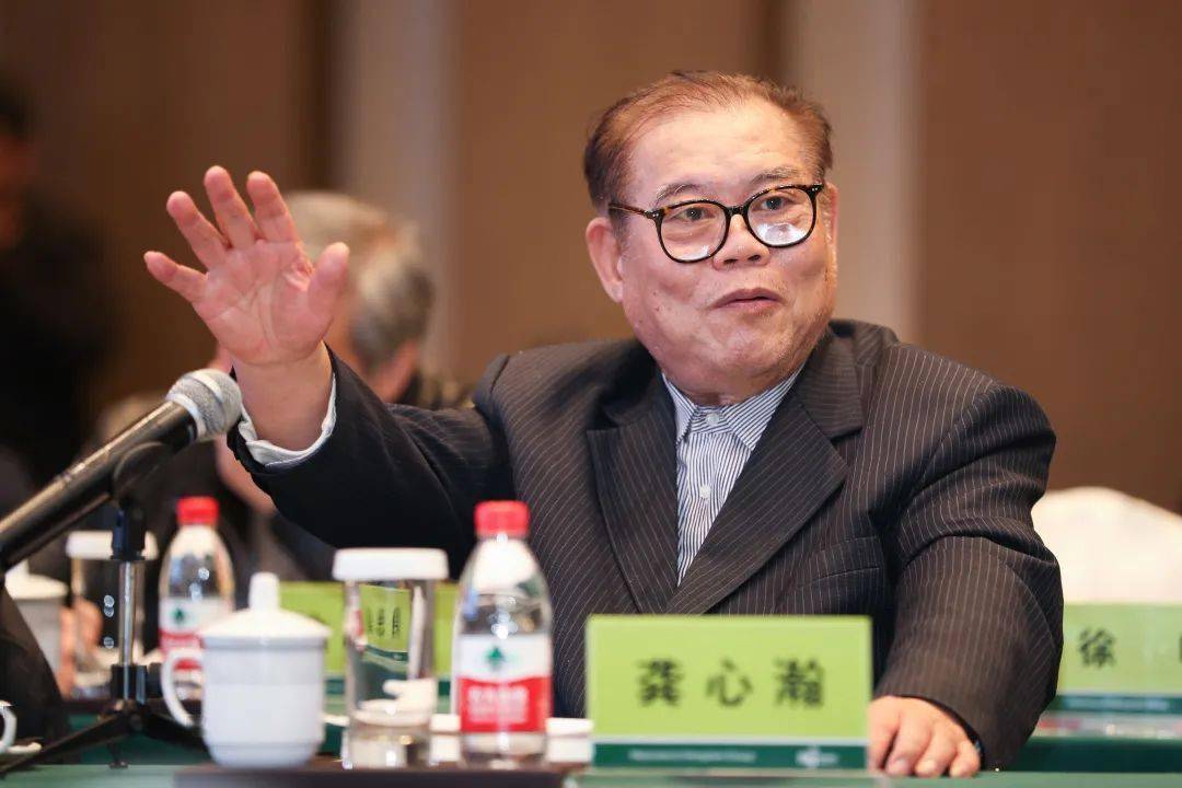 龚心瀚,陈鹏鸣以及新华社浙江分社编委张乐,光明日报社浙江站站长