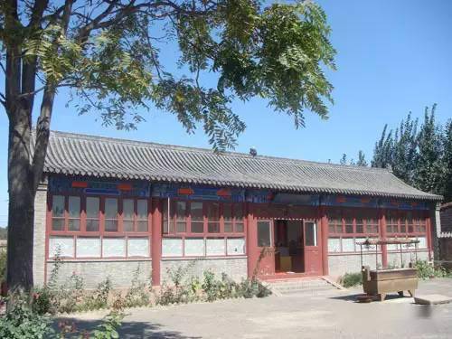 河北省霸州市堂二里镇尹华山村华山古庙