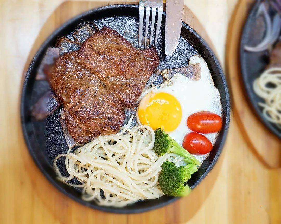 快来抢啊云浮育华路深夜牛排399元2人套餐凌晨3点还吃得很满足