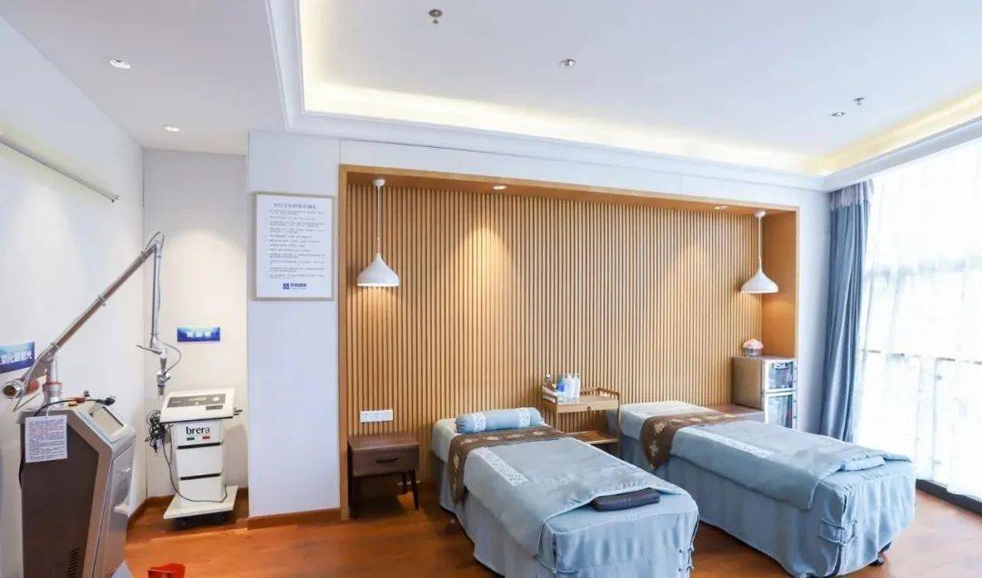 让身体回归自然带你走进家有健康中山门诊中医理疗馆