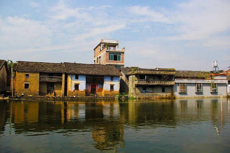 不知去哪玩看过来钟山有个书法村可以和大师学写字