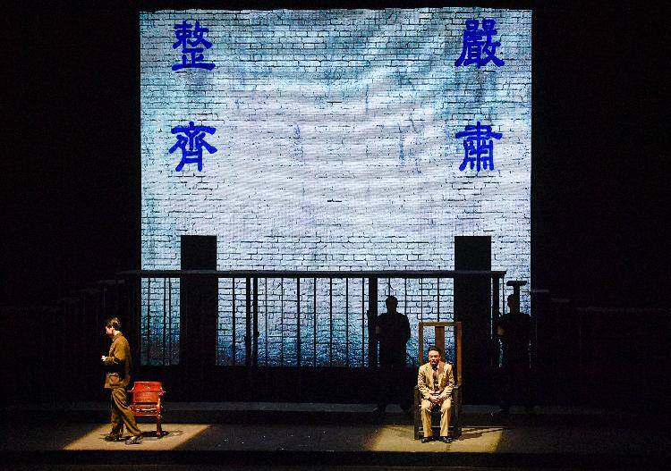 共圆小康梦"重庆市文艺家送欢乐进基层活动启动 话剧《红岩魂》巡演受