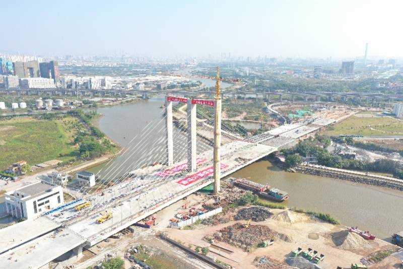 广佛"牵手桥"主桥合拢!预计春节前实现通车_大桥