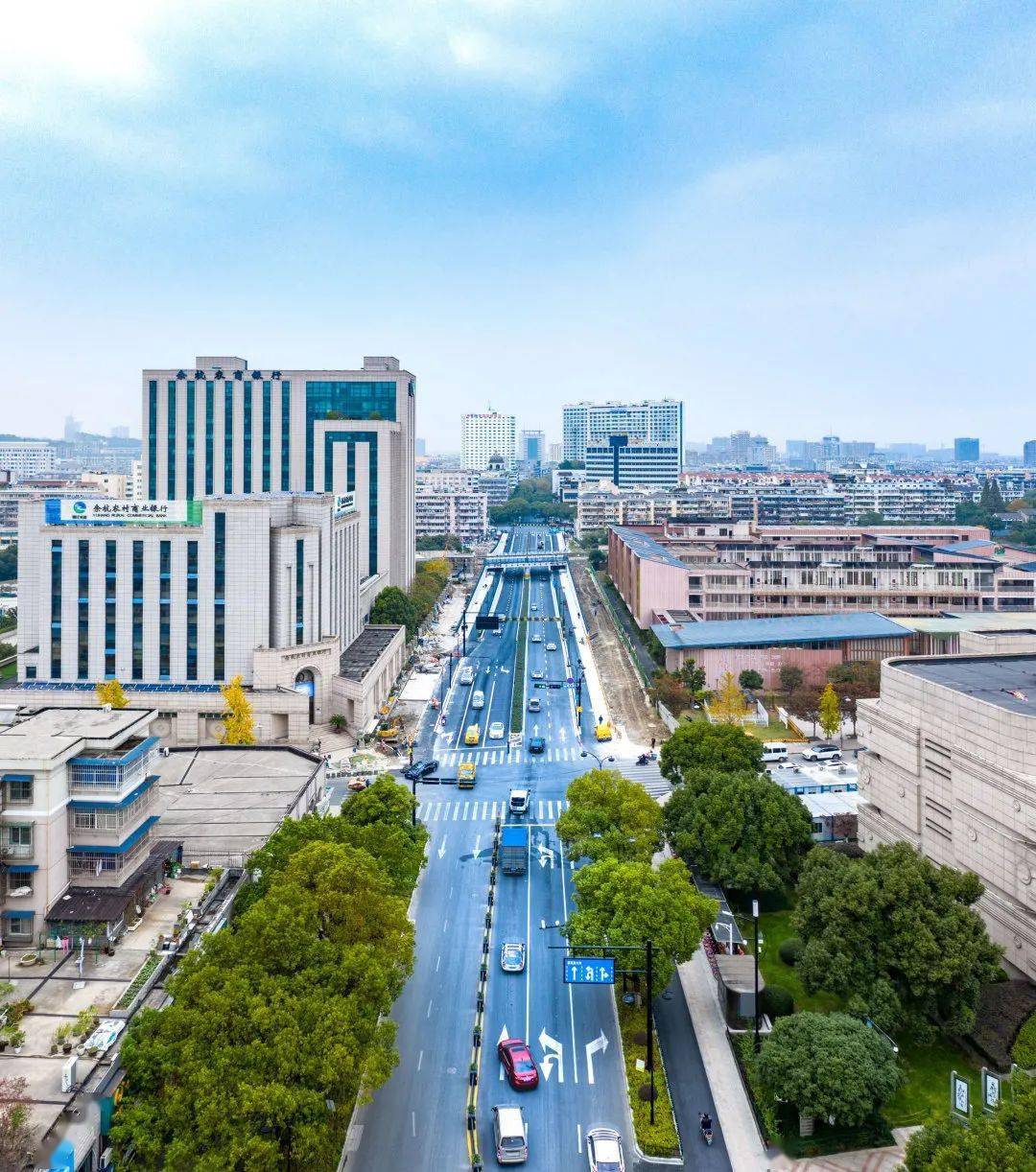 临平这条道路施工完毕,全线通车!