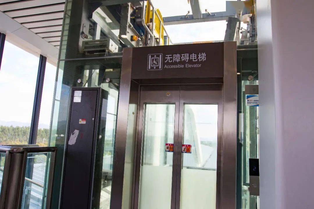 无障碍电梯高铁是实力的象征,高路是经济的动力,高铁为苍南发展带来新