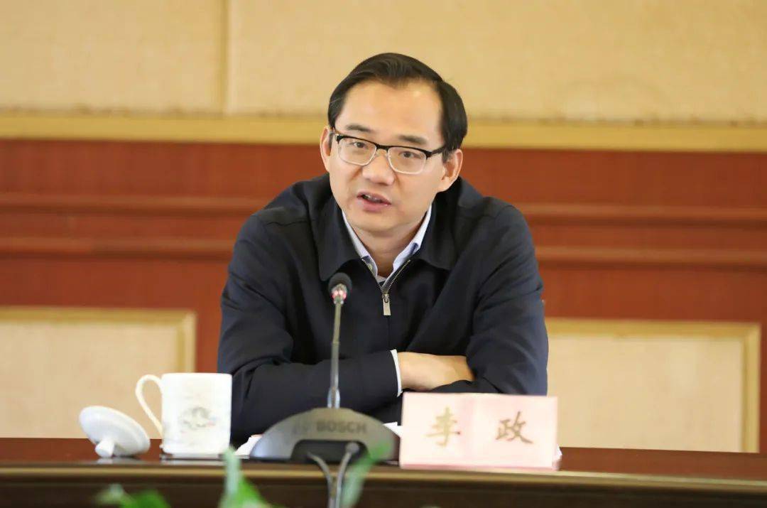 为崇明未来谋划更美蓝图,本区召开党外代表人士民主协商会