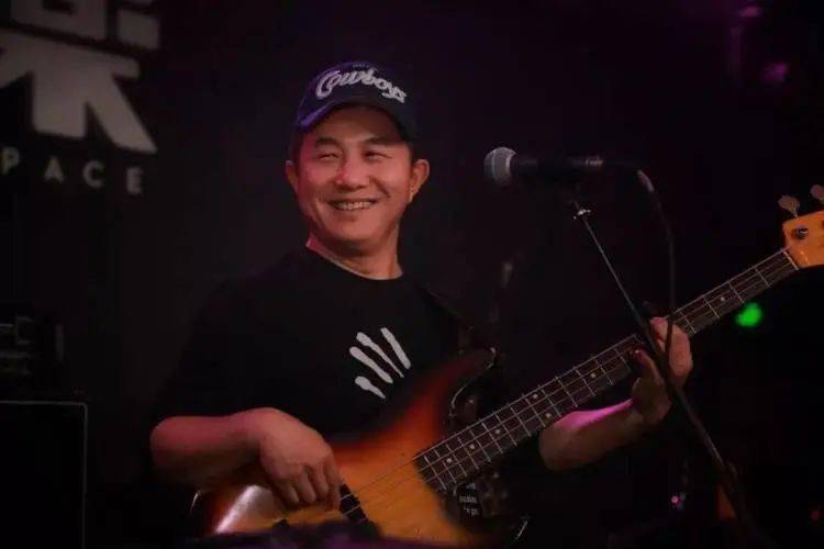 乐队20202021新专辑巡演桂林站演出票布鲁斯摇滚特邀嘉宾杨策三重奏