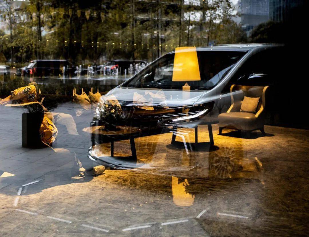 徕卡丨m10-r,高像素带你扫街