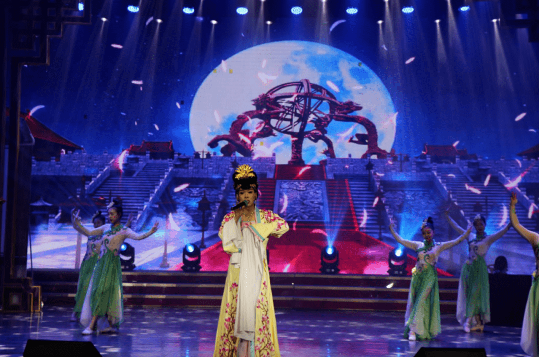 本山弟子慕凡,紫瑄驾到,嗨爆全场!开原大戏院与您相约~