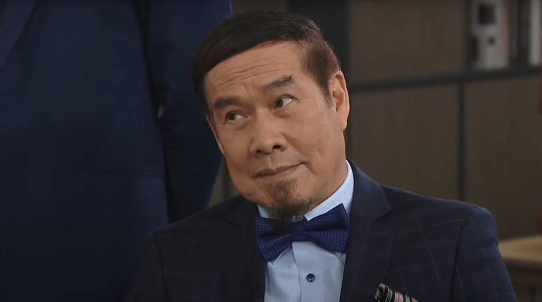 74岁老戏骨三部港剧连播演技被赞,曾三度演郭靖知名