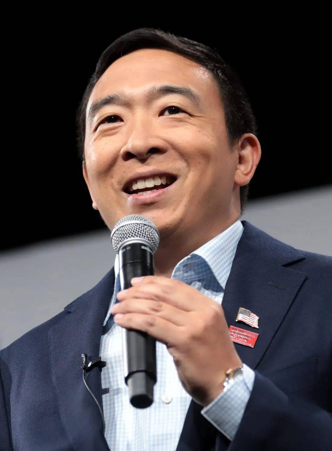 杨安泽或成nyc市长!草根亚裔曾白手创业,来自高知家庭