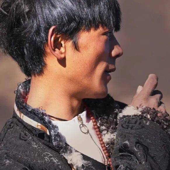 【手机壁纸,头像】丁真