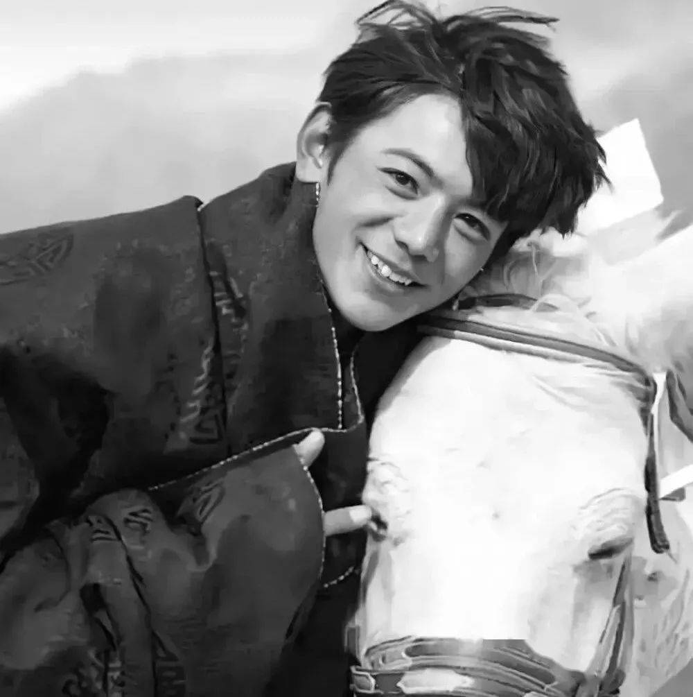 手机壁纸头像丁真