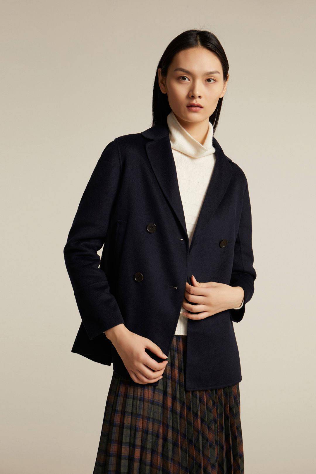 珍贝羊绒 | 冬的质感源于轻暖_大衣