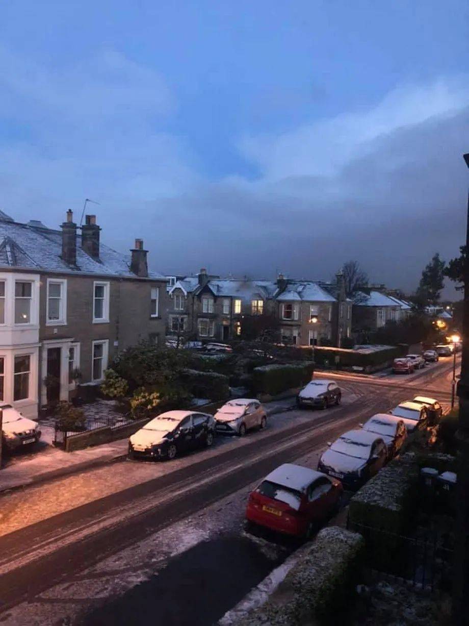 英国第一场雪来了雪景下的大学谁最美爱丁堡格拉斯哥