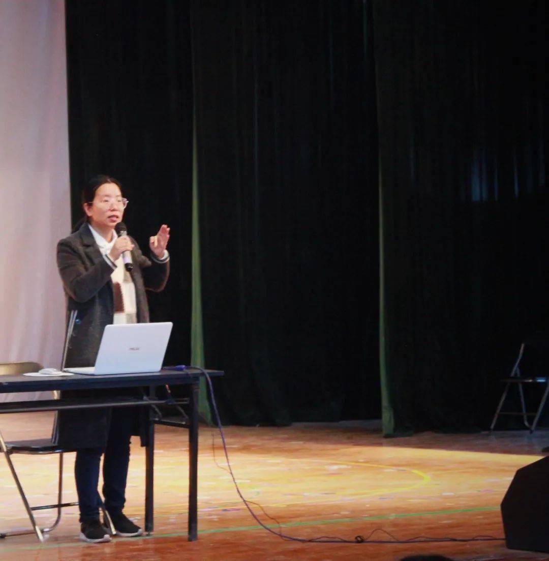 抓住机遇 未来可期—学前教育系2021届毕业生就业创业宣讲会_刘雪钦
