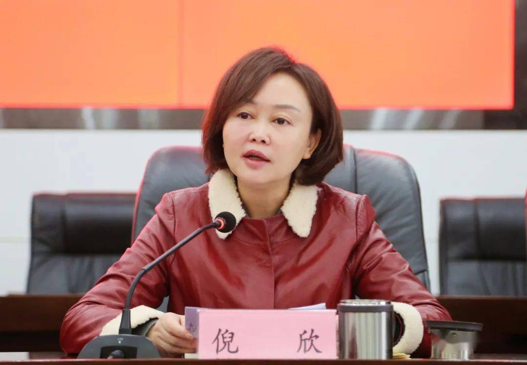 关于全市村社区两委换届工作晓勇书记强调了这些重点