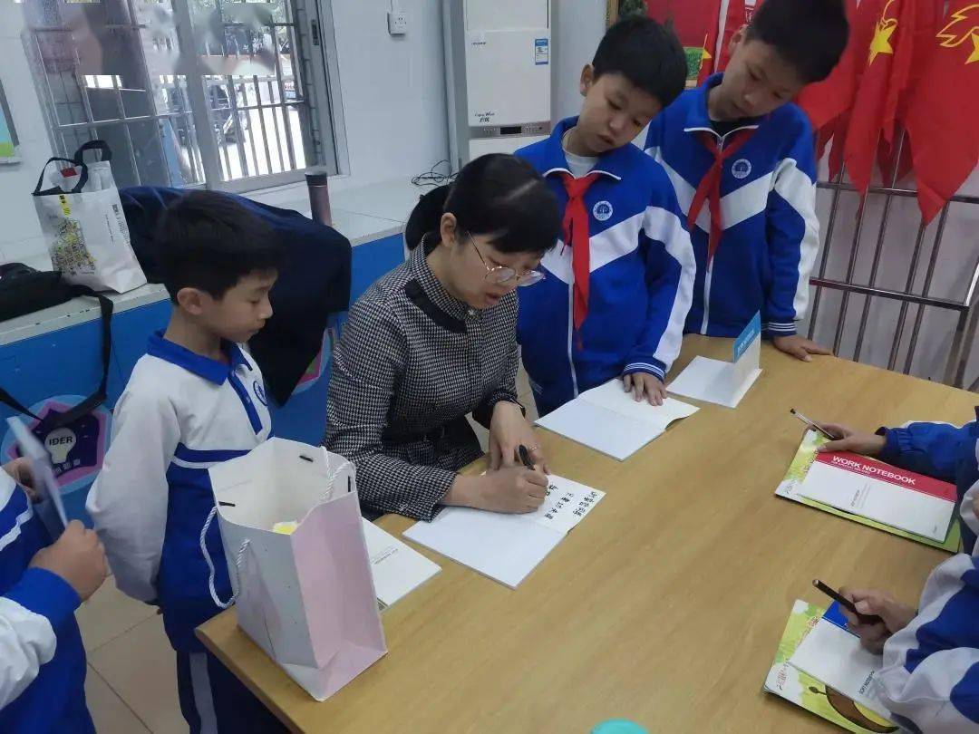 广东法制盛邦律师事务所执业律师,广州市荔湾区金兰苑小学法治副校长