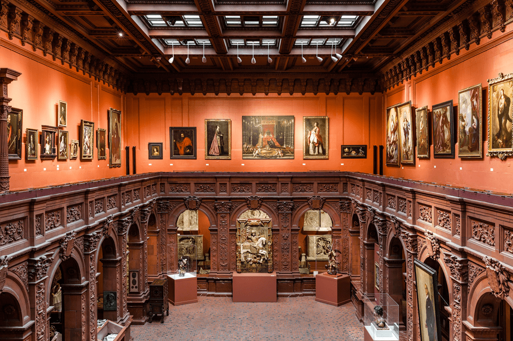 550盒一分钟售罄后画廊决定把最后的150套加档