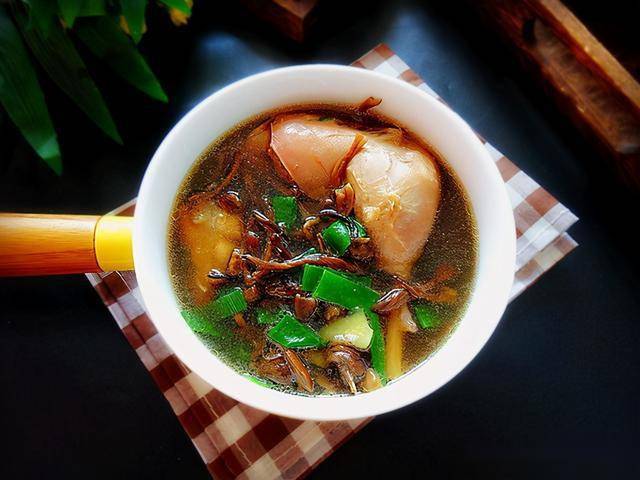 大雪节气到了这几道汤要常喝鲜香又营养暖暖和和过冬天