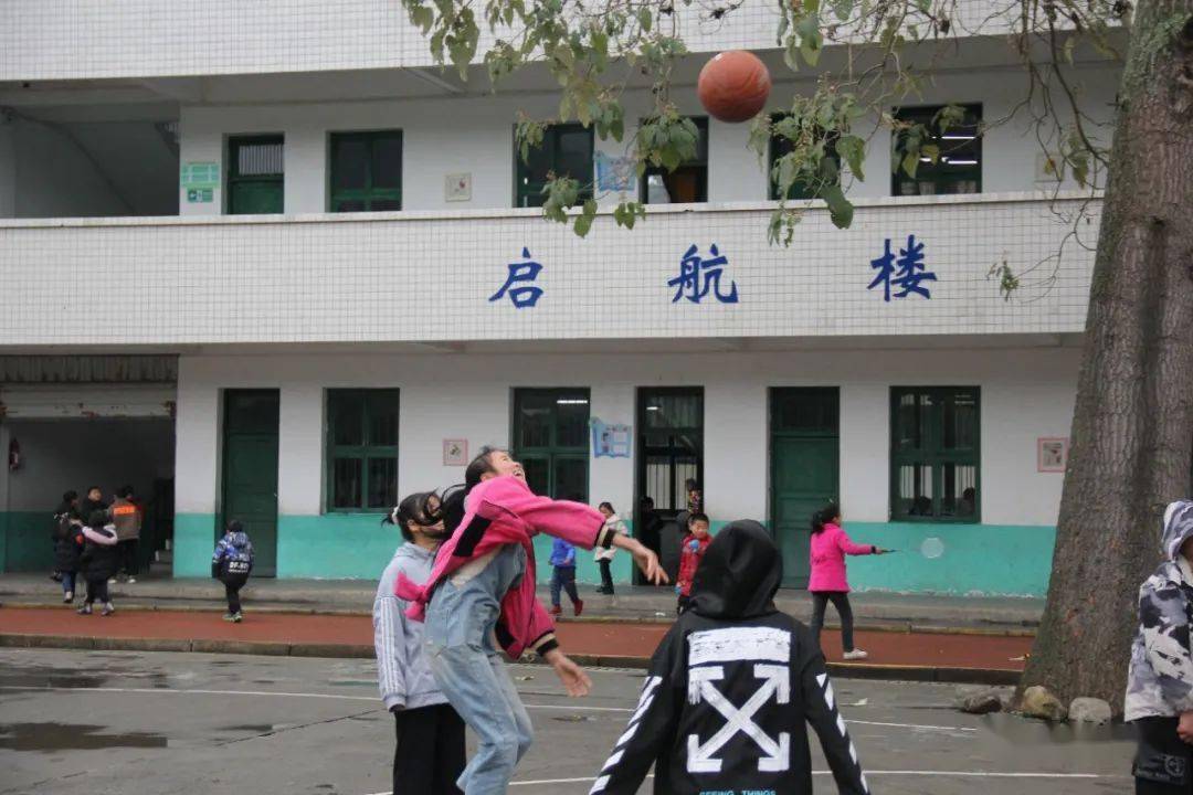 古蔺中学一缕阳光照进建新学校