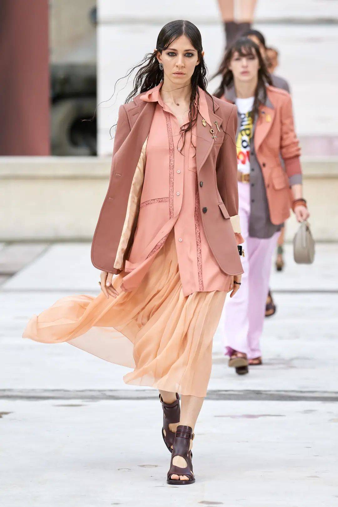 潮品速递chloé2021春季成衣系列