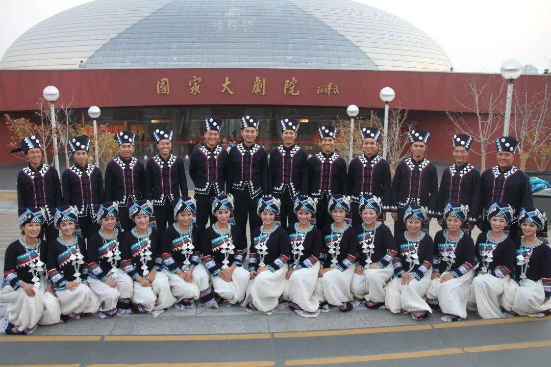 画布上的情歌穿越千年的爱情密码坡芽歌书合唱团即将带来壮族文化宝藏